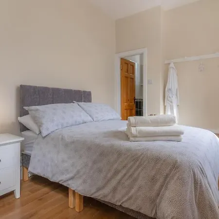 펜션 Relaxing Private Country Escape With Hot Tub *