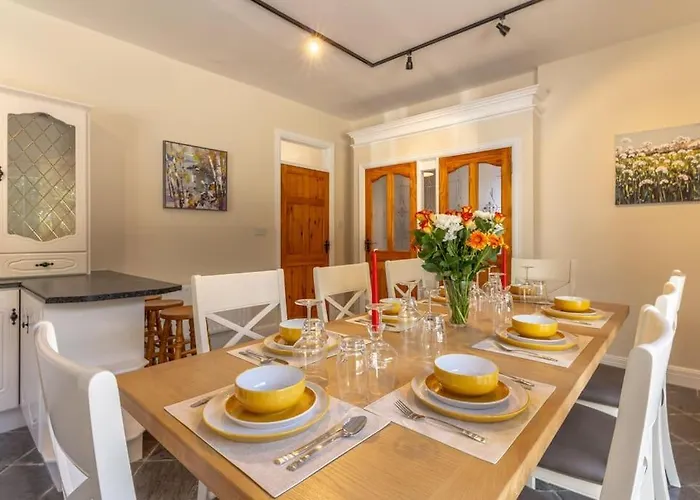 펜션 Relaxing Private Country Escape With Hot Tub *