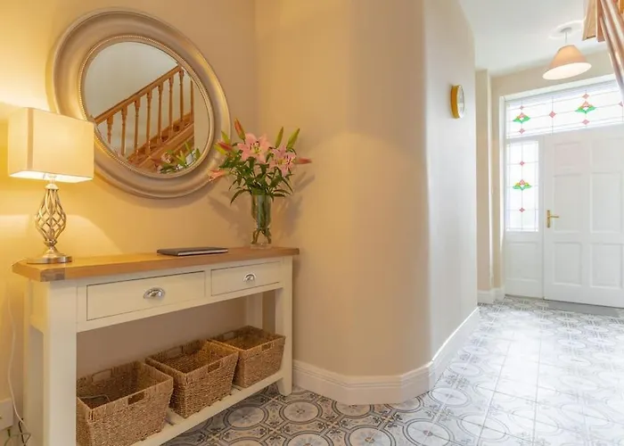 Relaxing Private Country Escape With Hot Tub