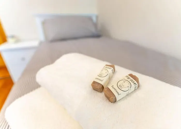 Relaxing Private Country Escape With Hot Tub 펜션