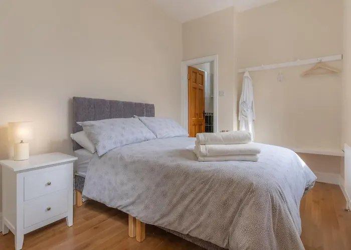 펜션 Relaxing Private Country Escape With Hot Tub *